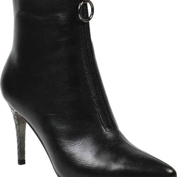 (SOLD) J. Renee Shoes - Picture 5 of 8